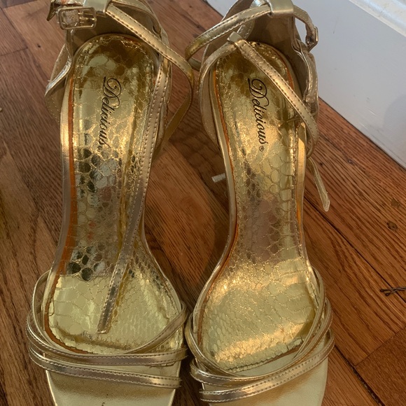 **SALE**Steve Madden, Delicious, and Chinese Laundry heel lot (3 pairs) - Picture 5 of 11